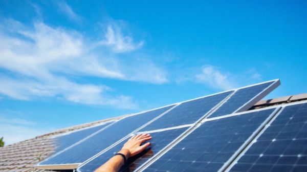 5 raisons étonnantes d'investir dans un panneau solaire photovoltaïque
